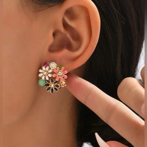 Sunning colorful Flower earrings stud on gold elegant colors